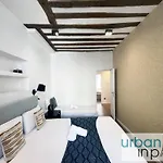 Apartment Urban Flat 108 - Stunning 4 Bdr Flat In