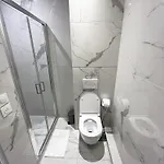 Urban Flat 108 - Stunning 4 Bdr Flat In Apartment