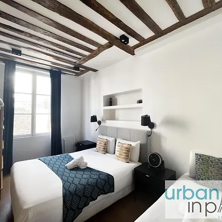 Urban Flat 108 - Stunning 4 Bdr Flat In
