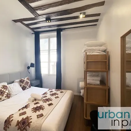 Urban Flat 108 - Stunning 4 Bdr Flat In Apartment Paris