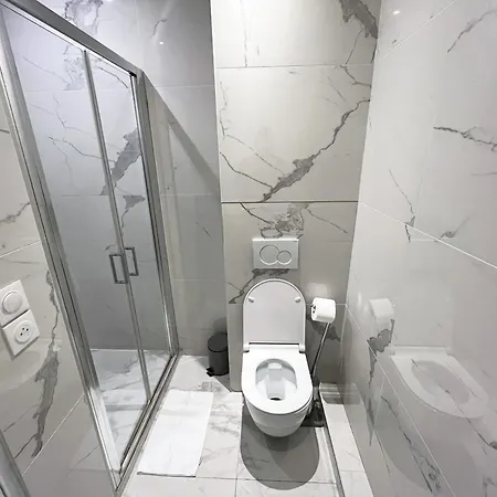 Urban Flat 108 - Stunning 4 Bdr Flat In Apartment
