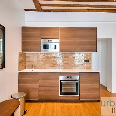 Urban Flat 108 - Stunning 4 Bdr Flat In * Parigi