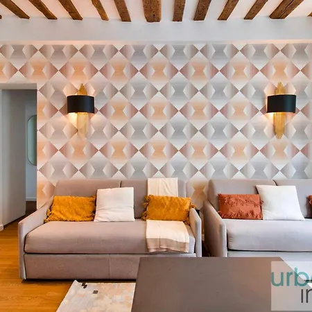 Appartamento Urban Flat 108 - Stunning 4 Bdr Flat In Parigi