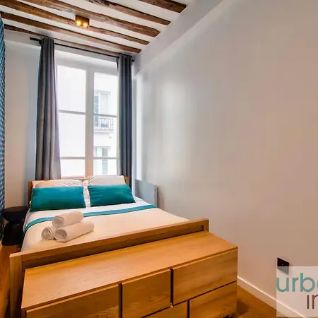 Urban Flat 108 - Stunning 4 Bdr Flat In Appartamento