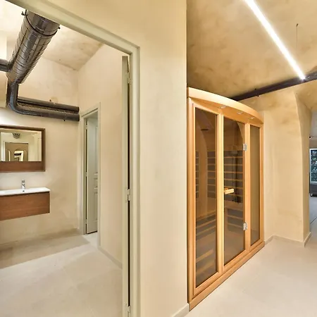 Urban Flat 108 - Stunning 4 Bdr Flat In * Paryż