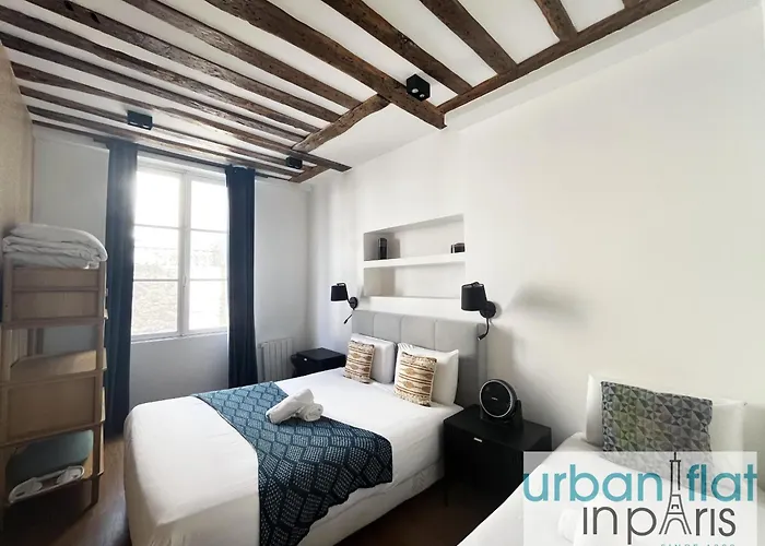 Urban Flat 108 - Stunning 4 Bdr Flat In